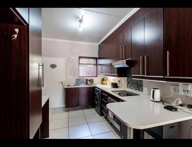 2 BEDROOM PROPERTY TO RENT IN GREENSTONE HILL